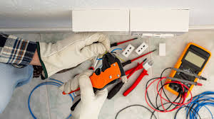 Commercial Electrician vs Residential Electrician: What’s the Difference?