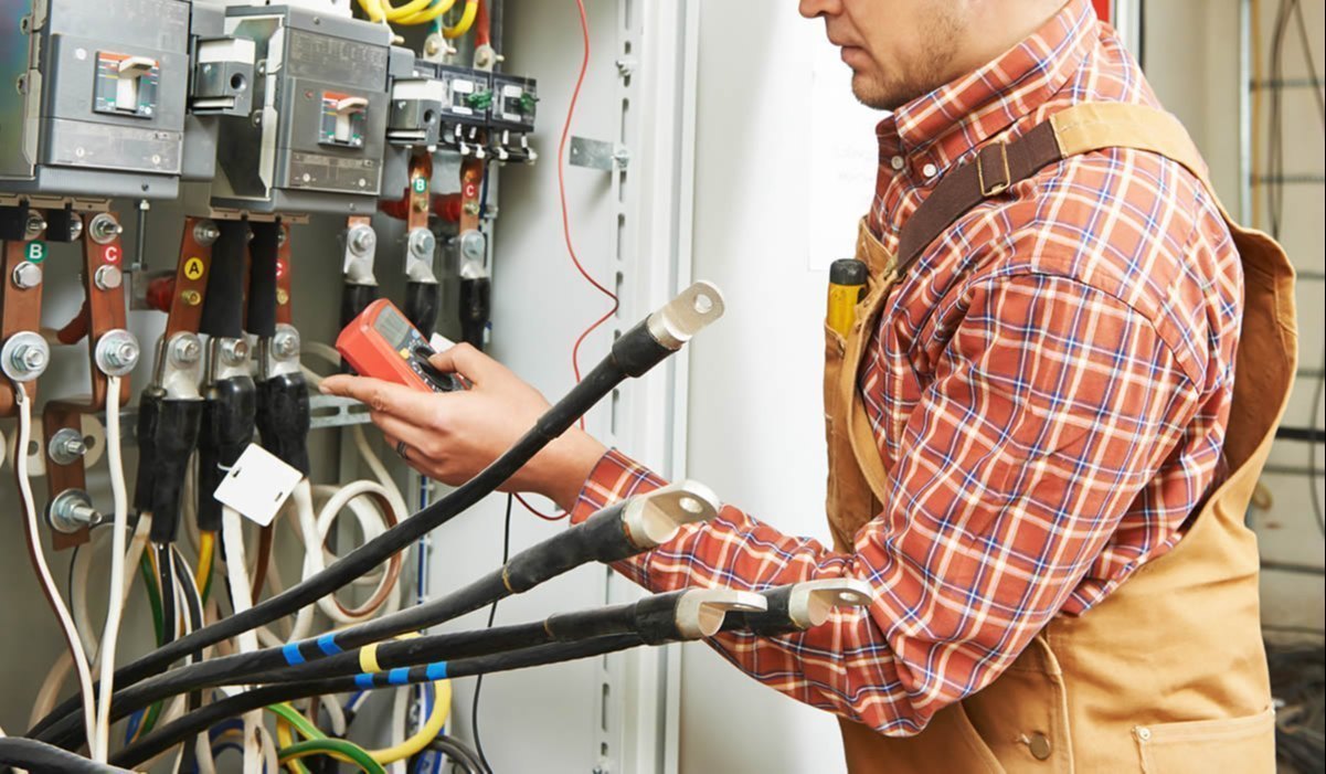 Why Houston Homeowners and Businesses Trust JNL Electric for Every Electrical Need