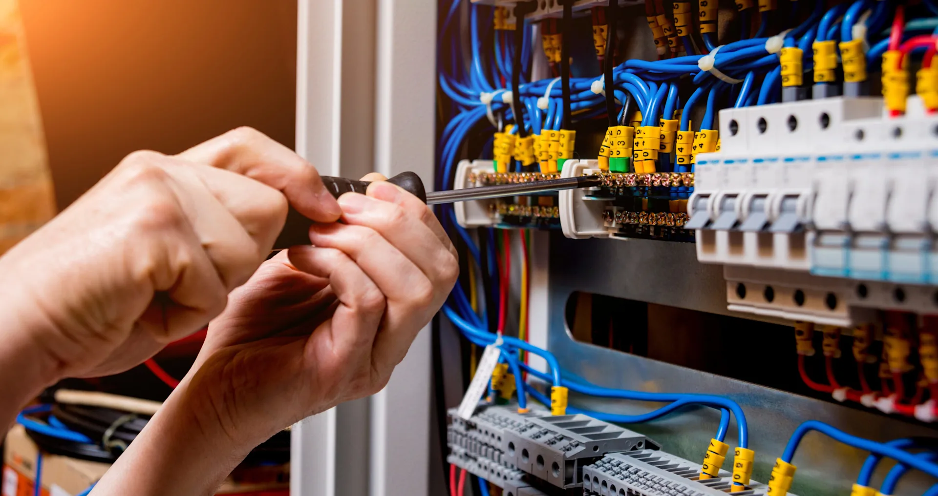 Signs Your Home Needs Electrical Panel Replacement | Houston TX | JN’L Electric